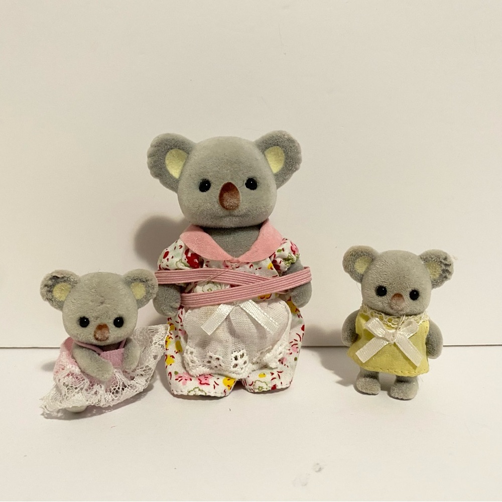 Calico Critters Koala Family Members Epoch Lot Mom Sister Baby Siblings Figures